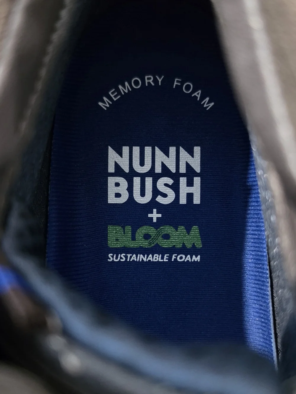 Nunn Bush Men's Chukka Boots Navy and Green Insole